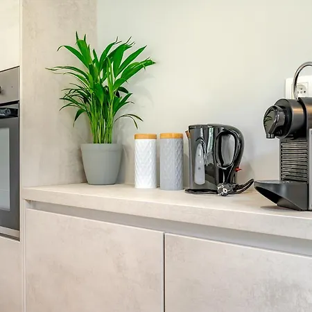 Quai De L'ourthe Floor1-2 Lejlighed *