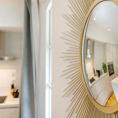 Quai De L'ourthe Floor1-2 *