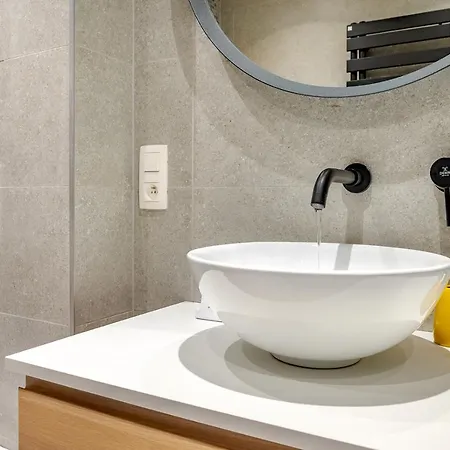 Quai De L'ourthe Floor1-2 Lejlighed *