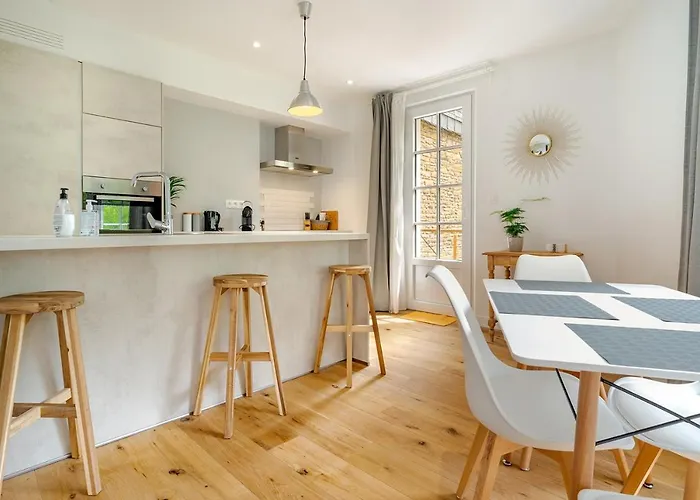 Quai De L'ourthe Floor1-2 Apartmán