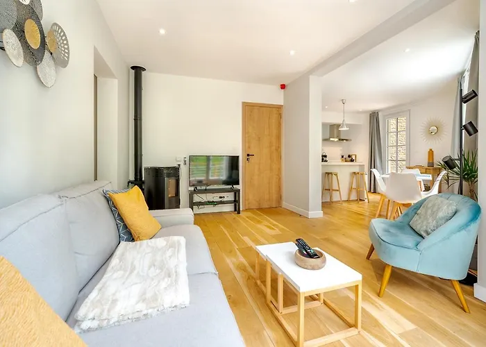 Quai De L'ourthe Floor1-2 *