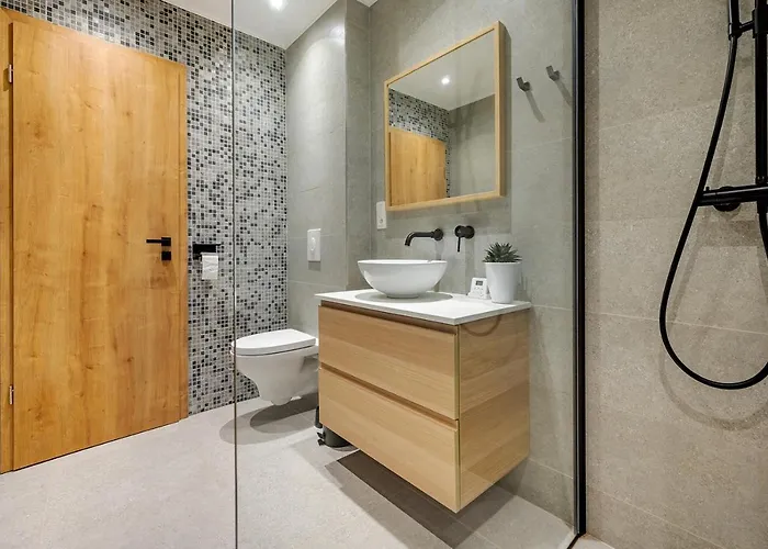 Quai De L'ourthe Floor1-2 *