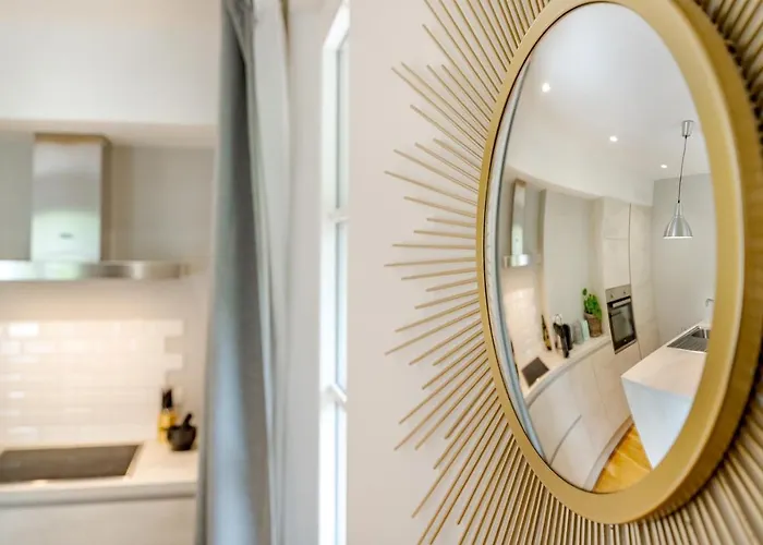 Quai De L'ourthe Floor1-2 *